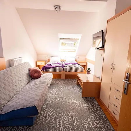 Stella Apartament *