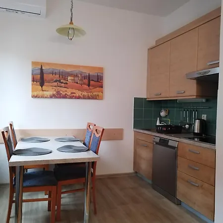 Stella Apartment *